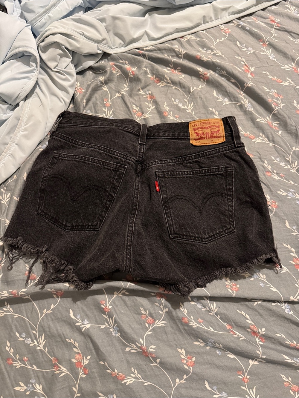 Levi's Black Distressed Cutoff Denim Shorts - Picture 2 of 3